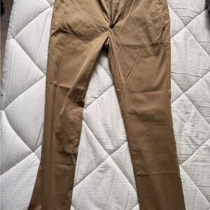 Banana Republic Men's Chinos in Khaki Brown